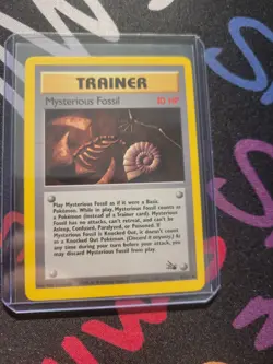Mysterious Fossil 62/62 Fossil Common Pokemon Card - Image 1