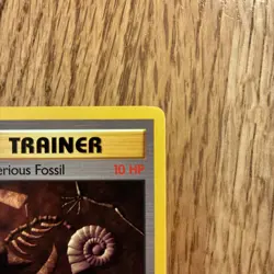 Pokemon Card Mysterious Fossil Trainer 62/62 Fossil Set 1st edition NM - Image 3