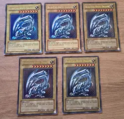 Lot of 5 Blue-Eyes White Dragon SDK-001 Cards Yu-Gi-Oh - Image 1