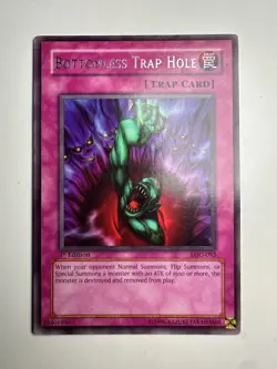 YuGiOh Bottomless Trap Hole LOD-092 Rare 1st Edition LP/MP - Image 1