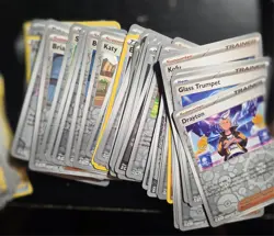 Pokemon TCG Lot 800 Cards, Common, Uncommon, 200+ Holo's/Reverse Holos - Image 3