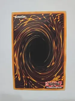 Yugioh Harpie's Feather Duster EGS1-EN022 Super Rare 1st Edition NM - Image 2