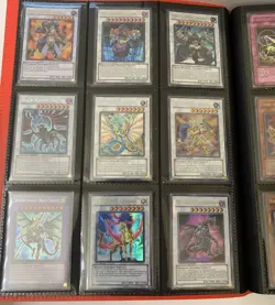 Yugioh Cards- Binder Collection God Cards, Blue-Eyes White Dragon Dark Magician - Image 2
