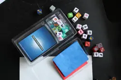 2014 DICE MASTERS Lot Marvel X-Men 32 Dice + 60 Cards - Mixed Lot - Image 1