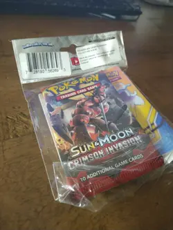 Pokemon TCG Sun & Moon Crimson Invasion Collector Album + Booster Pack - Sealed - Image 2
