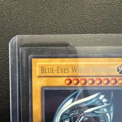 Yu-Gi-Oh! TCG Blue-Eyes White Dragon SDK-001 Ultra Rare Unlimited LP - Image 3