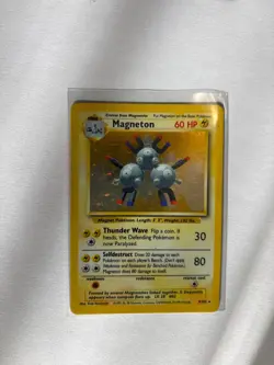 Pokemon TCG Magneton 9/102 Base Set Holo Unlimited Rare LP - Image 1