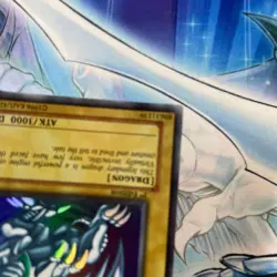 2002 Blue-Eyes White Dragon SDK-001 1st Edition Ultra Rare Yu-Gi-Oh Asia English - Image 5