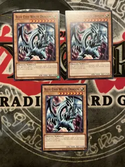 Yugioh! 3x Blue-Eyes White Dragon SDWD-EN001 Common NM - Image 1