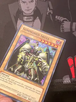 Summoned Skull DPYG-EN002 Unlimited Super Rare LP - Image 3