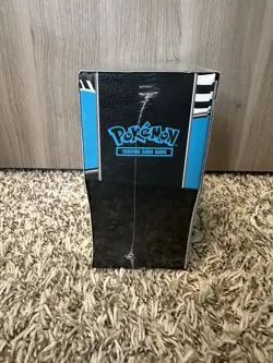 Pokemon TCG Scarlet & Violet Black Bolt Elite Trainer Box - Image 2