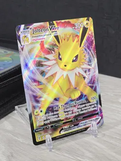 Pokemon Card TCG Jolteon VMAX 051/203 Evolving Skies 2021 Full Art Ultra Rare NM - Image 1