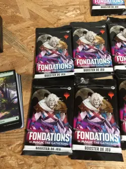 Magic the Gathering Foundations Bundle *FRENCH* (BOX OPEN PACKS SEALED) - Image 3