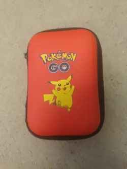 Pokemon Go Pikachu Protective Card Carrying Zip Up Case Pokemon Cards - Image 1