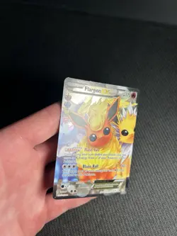 Pokemon TCG Flareon EX RC28/RC32 Generations: Radiant Collection Holo MP - Image 4