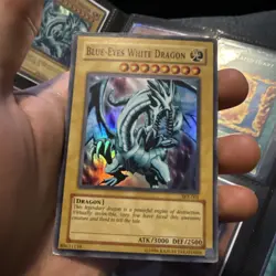 Yu-Gi-Oh TCG Blue-Eyes White Dragon SKE-001 Unlimited Super Rare Card Played HP - Image 1
