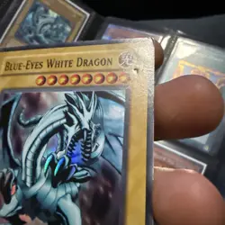 Yu-Gi-Oh TCG Blue-Eyes White Dragon SKE-001 Unlimited Super Rare Card Played HP - Image 2