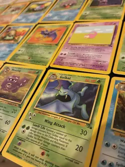 Vintage Fossil Pokemon Cards Bundle x 25 Good Condition 1999 WOTC - Image 4