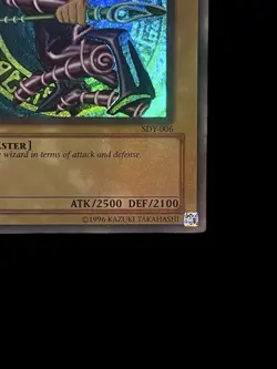 Yu-Gi-Oh Dark Magician Ultra Rare Holo Card SDY-006 - Image 5