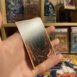 Yu-Gi-Oh! TCG Deep-Eyes White Dragon Gold Rare MVP1-ENG05 1st Edition - Image 5