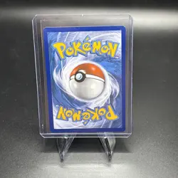 Pikachu v Full Art Holo Card 170/185 Ultra Rare Swsh04: Vivid Voltage NM - Image 2