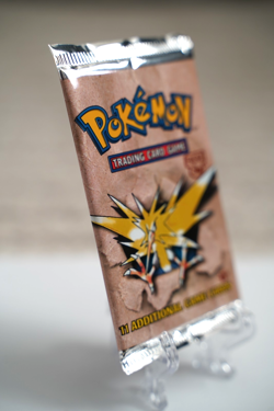 21.09g Pokemon 1st Edition Fossil Booster Pack Factory Sealed Zapdos WOTC Sealed - Image 5
