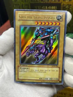 Yugioh LOB-006 Gaia The Fierce Knight Ultra Rare 1st Edition Asian English - Image 2
