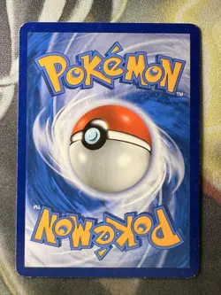 *VINTAGE* Pokemon TCG Reshiram 28/113 Black & White Legendary Treasures Holo - Image 2