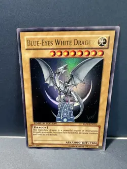 Yu-Gi-Oh! Blue-Eyes White Dragon - YAPI-EN001 - Ultra Rare - LP/MP (See Photos) - Image 2