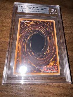 Yugioh! Stampede Dark Magician RA04-EN106 Platinum Secret Beckett BGS 9 MINT - Image 3