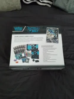 Pokemon Center Black Bolt ETB Scarlet and Violet Sealed MINT w/ Plastic Shell - Image 2