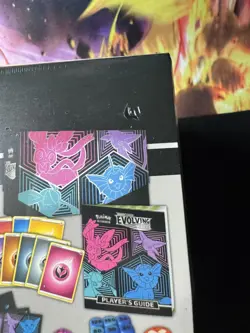 Pokemon TCG Sword & Shield Evolving Skies ETB NEW Sealed Elite Trainer Box - Image 4