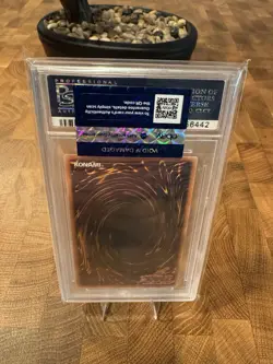 2003 Yu-Gi-Oh! Yata-Garasu LOD-000 1st Edition PSA 9 MINT - Image 2