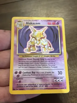 Pokemon TCG Alakazam Base Set Holo Card 1/102 Unlimited Holo Rare Vintage Foil - Image 2
