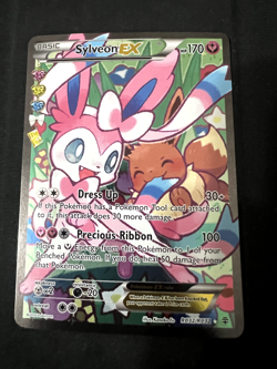 Sylveon EX RC32/RC32 Full Art Radiant Collection Pokemon Card Lightly Played - Image 1