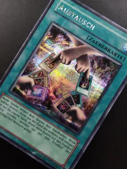 YUGIOH 2004 | EXCHANGE | TSC-G001 | GERMAN | PRISMATIC SECRET RARE | VG - EX - Image 4