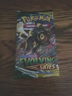 Nintendo Pokemon TCG Sword & Shield Evolving Skies Booster Pack 820650808777 - Image 1