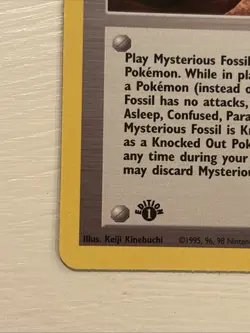Pokemon TCG Fossil 1st Edition Mysterious Fossil Trainer 62/62 - Image 3