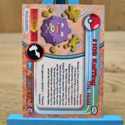 Koffing #109 Topps Series 2 Blue Back Card Non Holo - Image 2