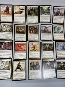 100 Magic MTG CARDS! Take A Look Lot 16 - Image 1