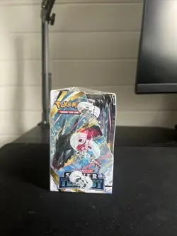 Pokemon Sword & Shield Silver Tempest Booster Box - 36 Packs - Image 4