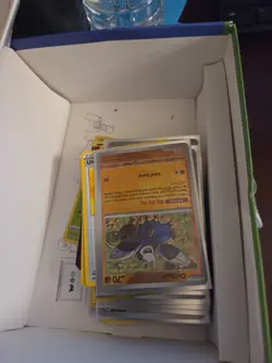 Pokemon Card lot, over 100 cards, includes 6 unopened trick or trade packs - Image 4
