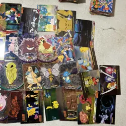 2000 Topps Pokemon Lot condition varies- See pics - 100 ++ cards - Image 3