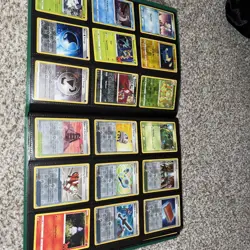 Binder almost felt completely with Pokemon cards - Image 2