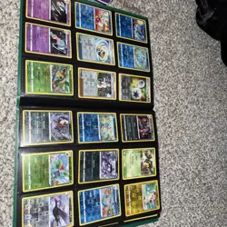 Binder almost felt completely with Pokemon cards - Image 4