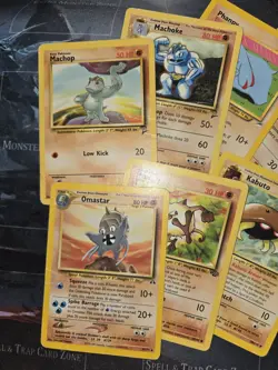 Vintage Pokemon 7 Card Lot Fighting Mankey, Machop, Base Set 2 HP/DAM - Image 2