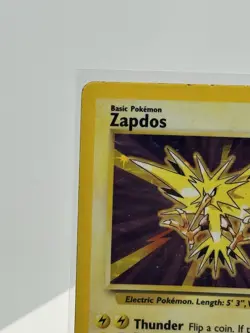 Pokemon TCG Zapdos Base Set Holo Unlimited Holo Rare Vintage Card 16/102 MP - Image 4