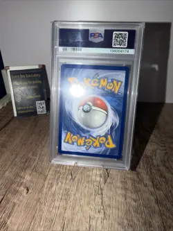 PSA 8 2022 POKEMON SWORD & SHIELD LOST ORIGIN #186 FULL ART/GIRATINA V - Image 3
