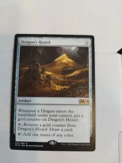 Dragon's Hoard Core Set 2019 Regular - Image 1