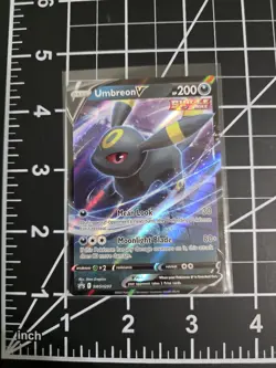 Umbreon V SWSH203 Black Star Promo Pokemon Sword and Shield NM/M - Image 1